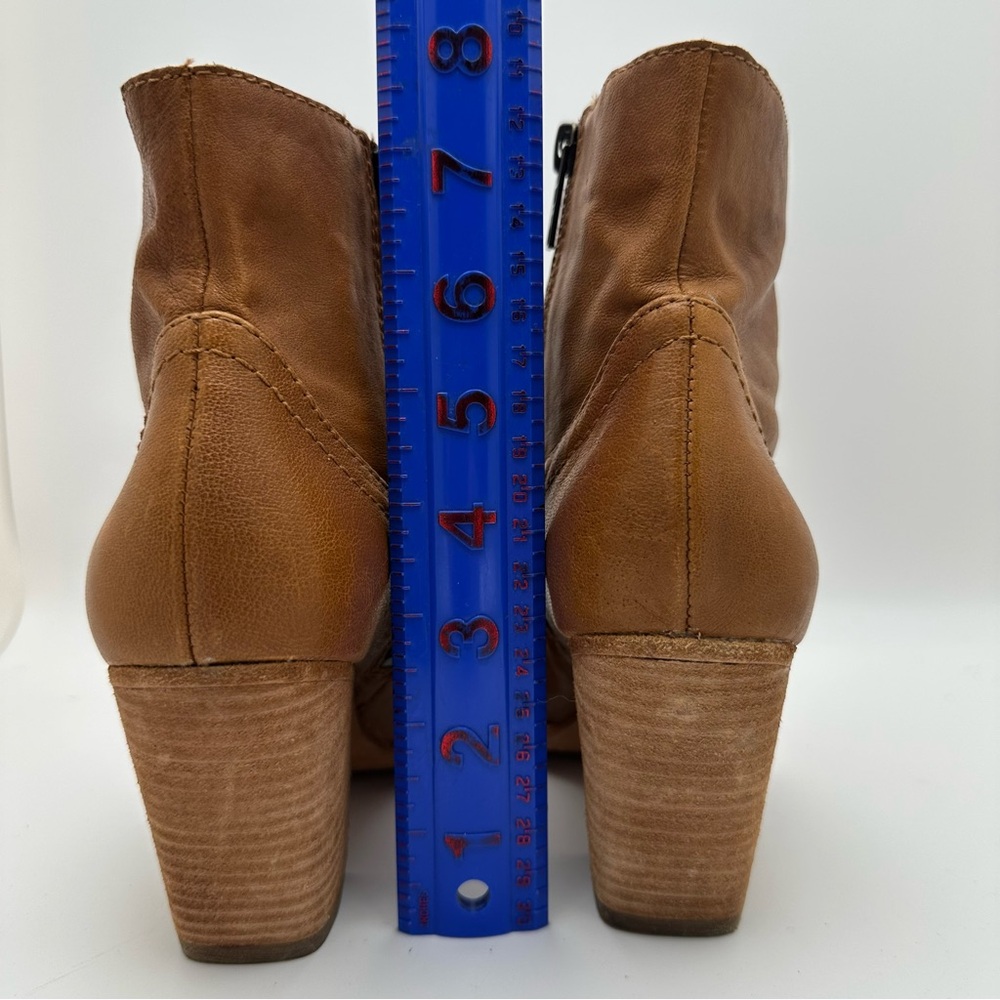FRYE Cognac Ankle Boot Bootie Sz 6M Brown Leather Side zip Western Cowgirl - Picture 12 of 16